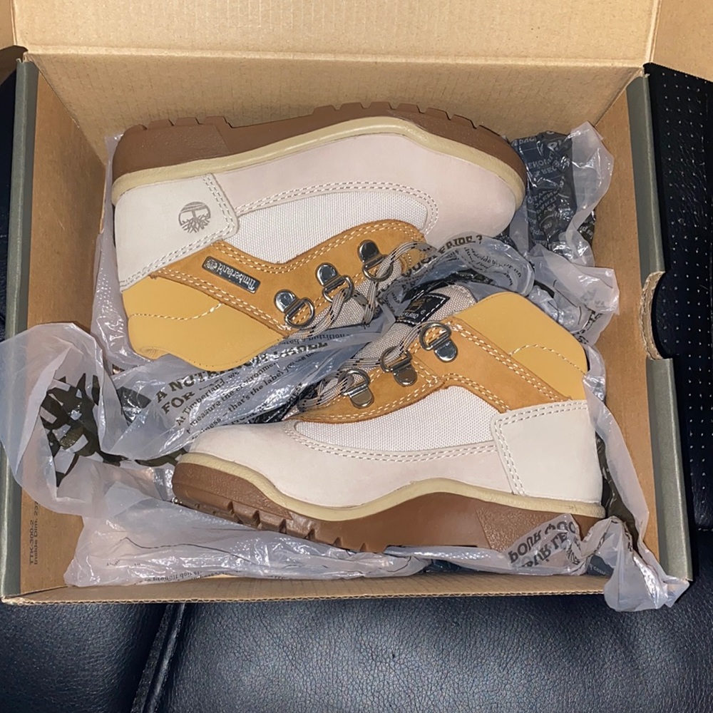 NWT Field boot Timberland